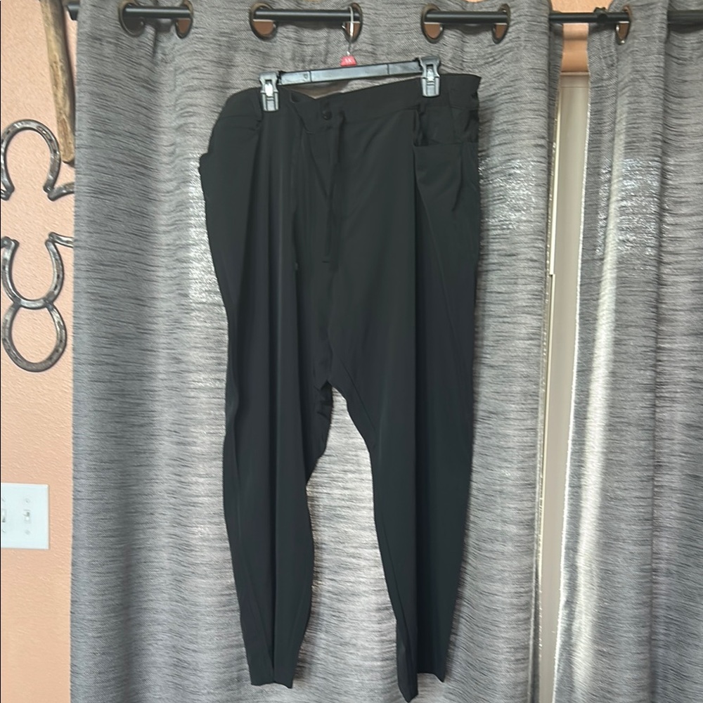 Magellan Outdoors Black Jogger Sweatpants